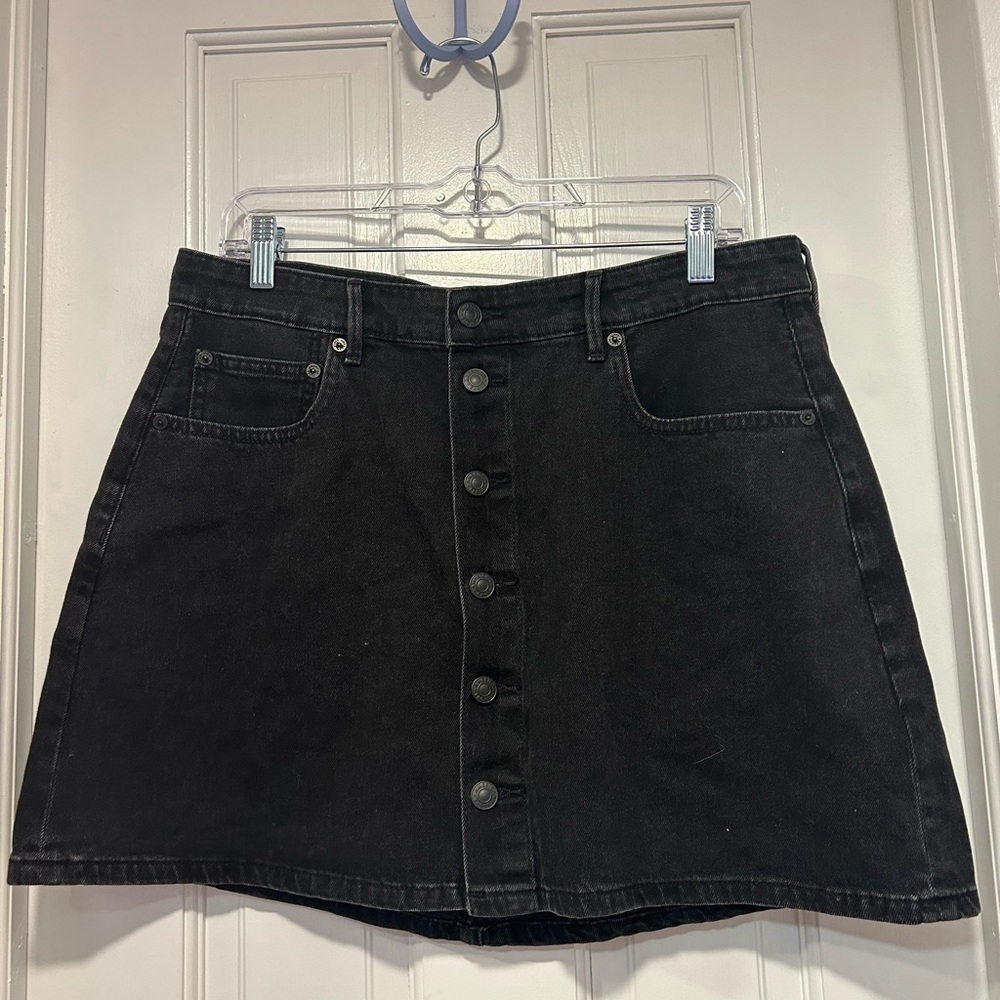 American Eagle Black Women’s Denim Skirt